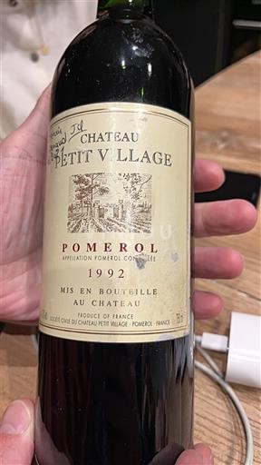 Bordeaux Pomerol Château Petit Village 1992