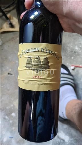 Vin Rouge sec Le Carillon Angélus 2011 France Bordeaux Saint-Émilion AOC Grand Cru