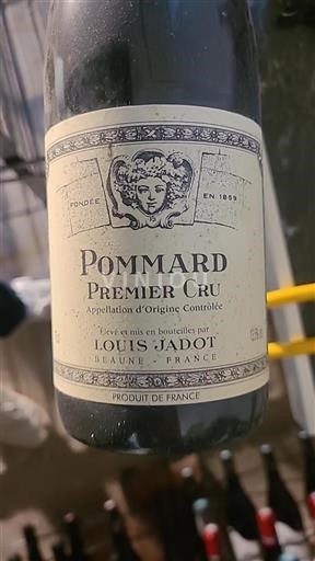 Borgoña Pommard Premier Cru Louis Jadot Sin añada