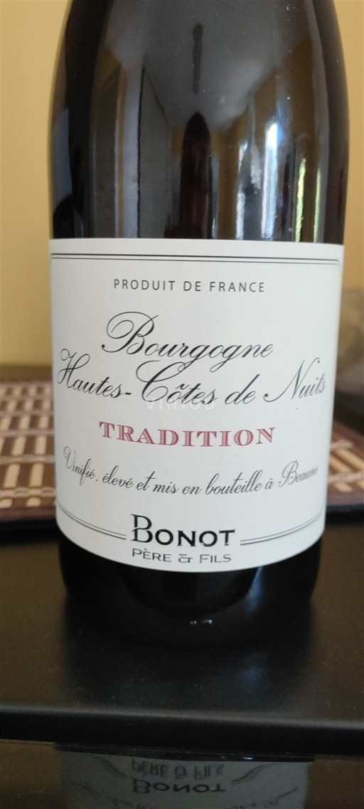 Bourgogne Hautes Côtes de Nuits Bonot Père & Fils Tradition Icke årgångsbetecknad
