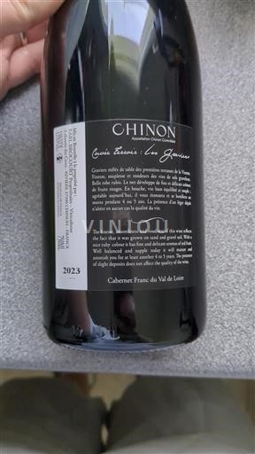 Vin Rouge sec Les Graviers EARL Bocourt 2023 France Vallée de la Loire Chinon AOC