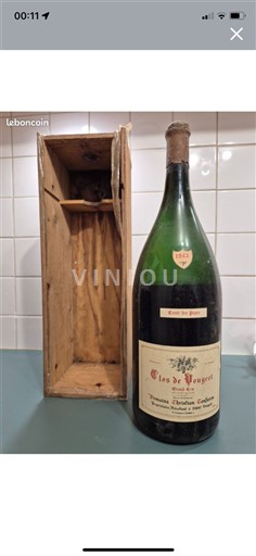 Burgundy Clos de Vougeot Grand Cru Domaine Christian Confuron des Papes 1943