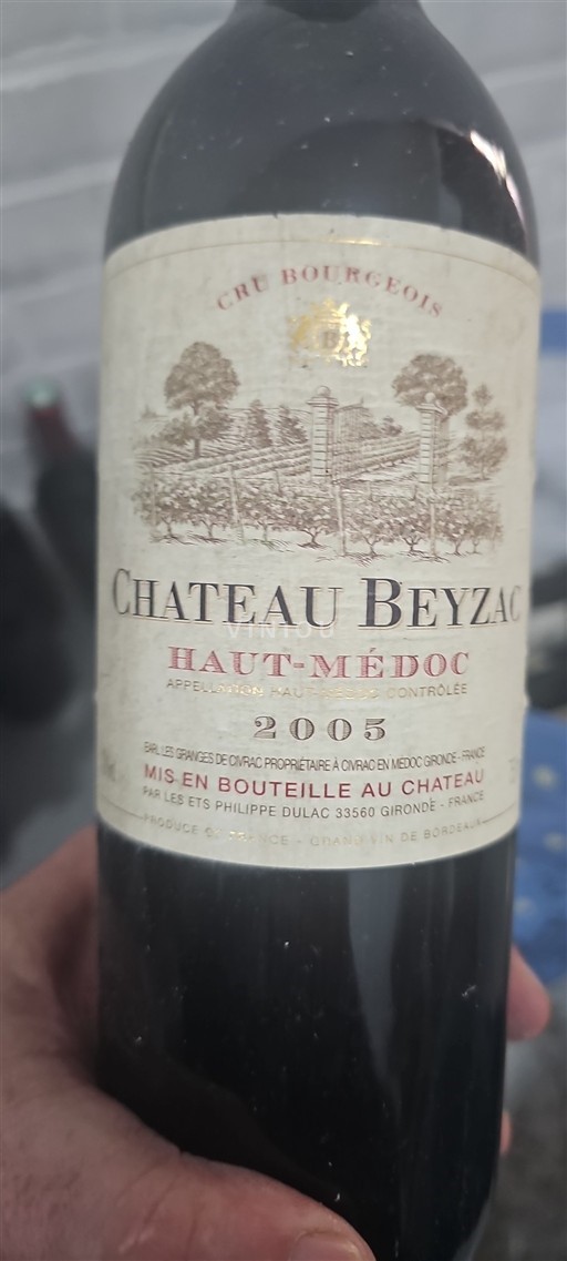 Vin Rouge sec Château Beyzac 2005 France Bordeaux Haut-Médoc AOC Cru Bourgeois