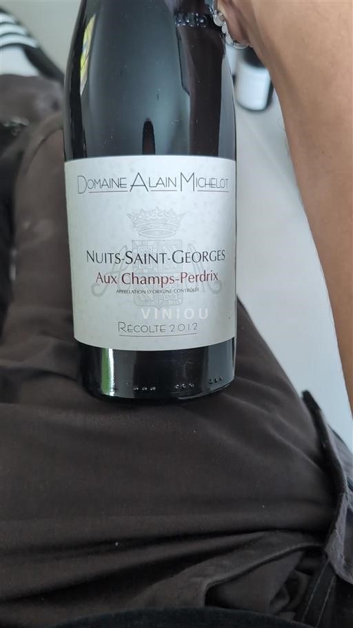 Burgundy Nuits-Saint-Georges Domaine Alain Michelot Aux Champs-Perdrix 2012