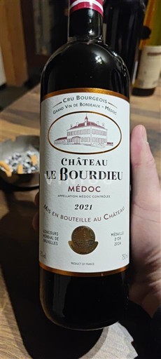 Bordeaux Médoc Cru Bourgeois Château Le Bourdieu 2021