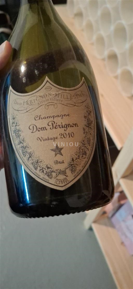 Champagne Dom Pérignon 2010