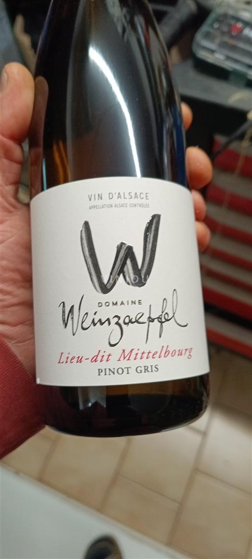 Alsace Domaine Weinzaepfel Lieu-dit Mittelbourg 2022