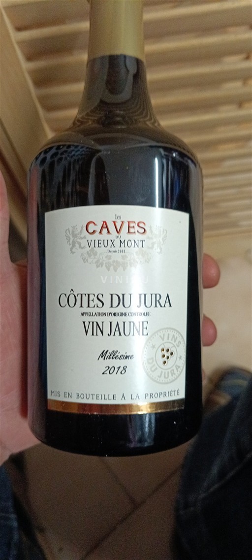 Jura Côtes du Jura Les Caves du Vieux Mont 2018