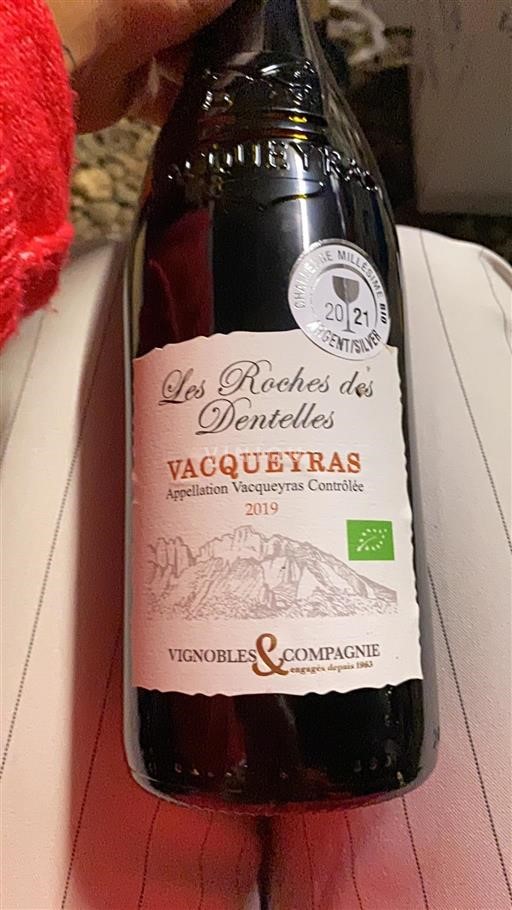 Rhônen laakso Vacqueyras Vignobles & Compagnie Les Roches des Dentelles 2019