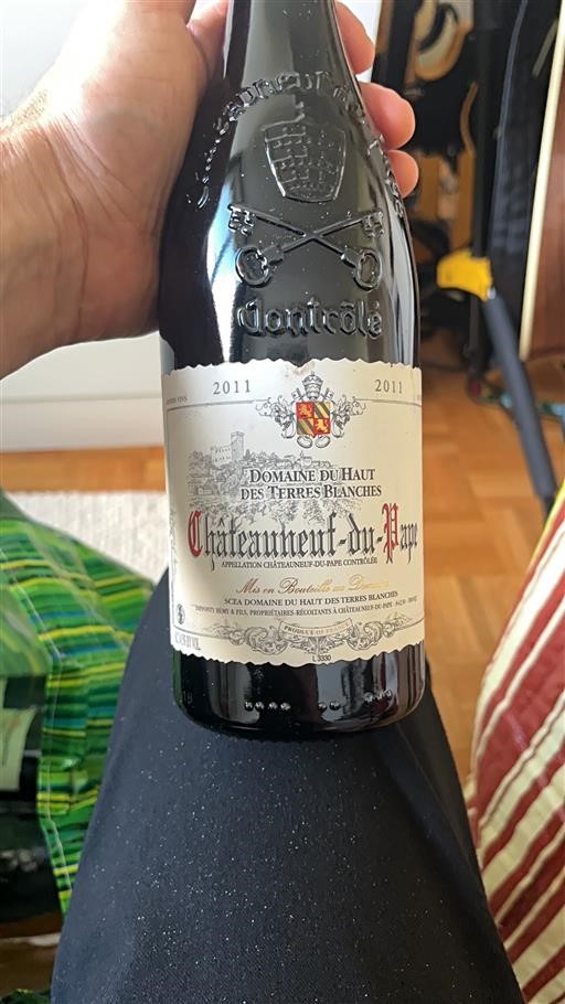 Rhônen laakso Châteauneuf-du-Pape Domaine Haut des Terres Blanches 2011