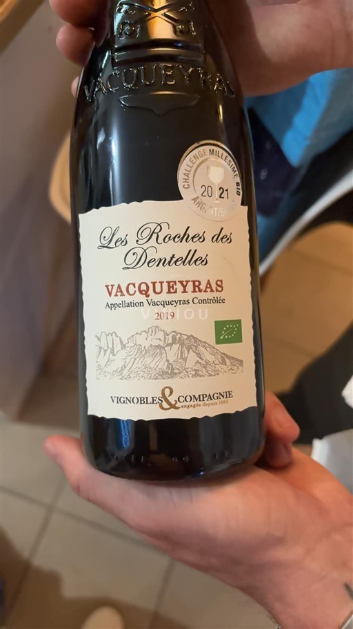Rhônen laakso Vacqueyras Vignobles & Compagnie Les Roches des Dentelles 2021