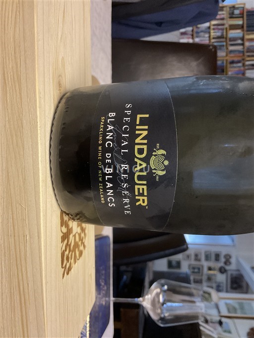 Gisborne Không được chỉ định Lindauer Special Reserve Không niên vụ