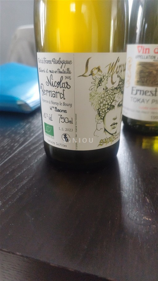 Jura No especificado Nicolas Bernard Savagnin 2023