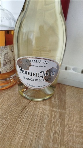 Šampanja Šampanjec Perrier-Jouët Blanc de Blancs Neleten.