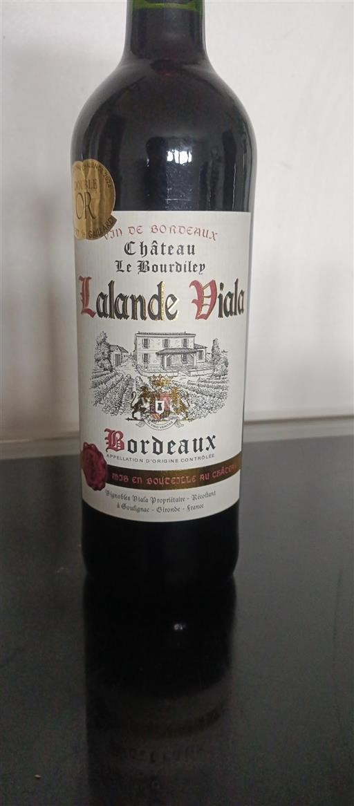 Bordeaux Château Le Bourdiley Lalande Viala Ikke årgangsbestemt