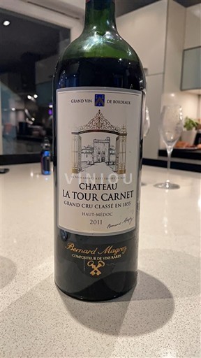 Bordeaux Haut-Médoc Grand Cru Château La Tour Carnet 2011