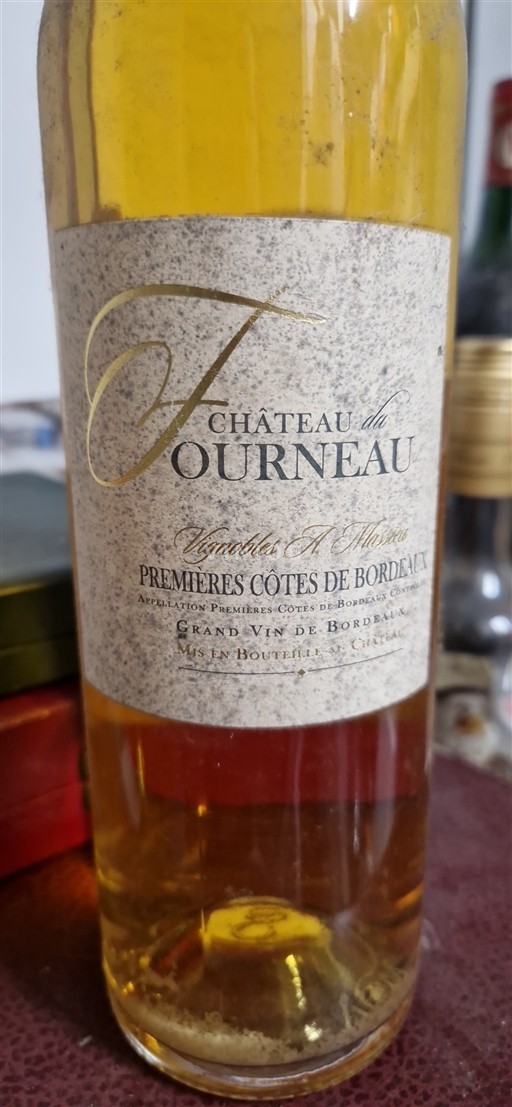 Bordeaux Premières-Côtes-de-Bordeaux Château Fourneau Ei vuosikertaa