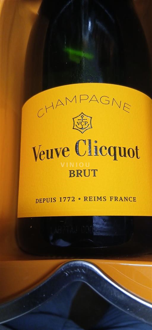 Champagne Veuve Clicquot Brut Non-Vintage