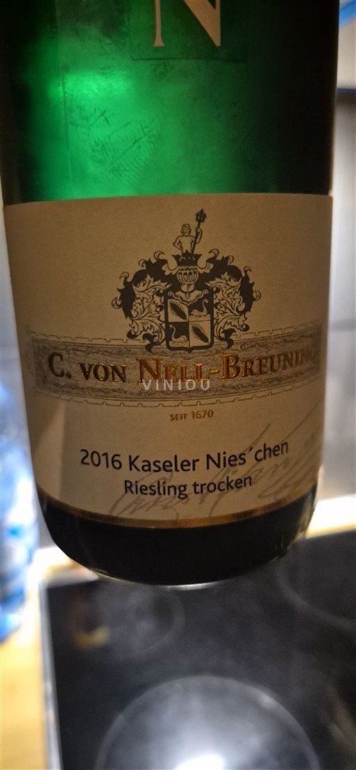 Moselle C. von Nell-Breuning Kaseler Nies'chen Riesling trocken 2016