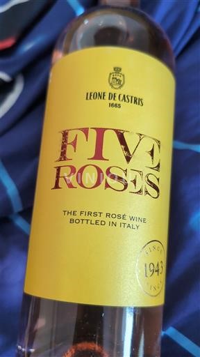 Puglia Salice Salentino Leone de Castris Five Roses 2024