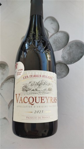 Thung lũng Rhône Vacqueyras Les Terres Rouges 2023