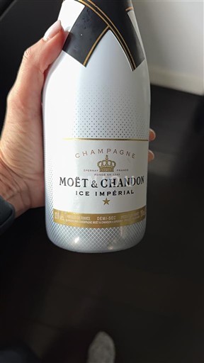 Champagne Sâm-panh Moët & Chandon Ice Impérial Không niên vụ