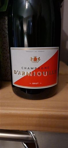 Šampanja Šampanjec D armanville Neleten.