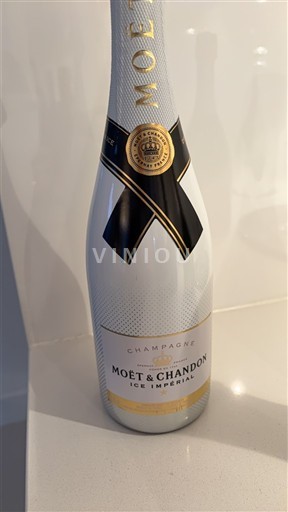Samppanja Moët & Chandon Ice Impérial Ei vuosikertaa