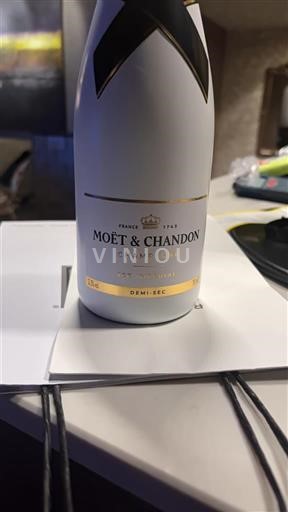 Shampanjë Moët & Chandon Ice Impérial Jo Viti