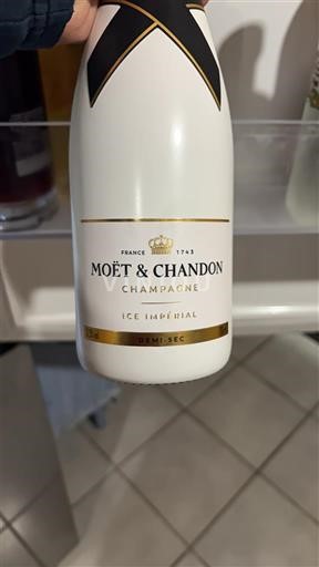 Peneča vina Blanc demi-sec Ice Impérial Moët & Chandon Non millésimé Francija Šampanja Šampanjec AOC
