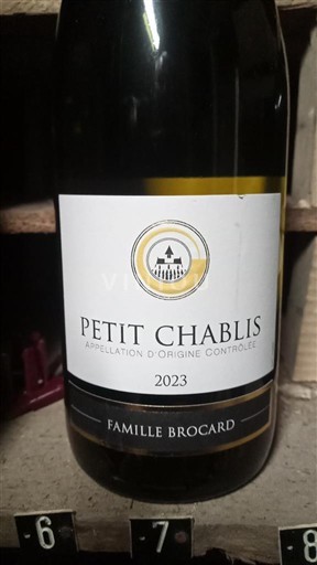 Burgundy Petit Chablis Famille Brocard 2023
