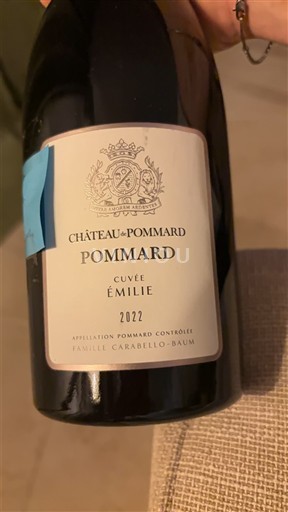 Borgoña Pommard Château Pommard Émilie 2022