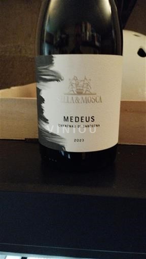 Sardinian Wines Cannonau di Sardegna Sella & Mosca Medeus 2023