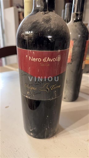 Sicile Magma Terre Nero d'Avola 2005