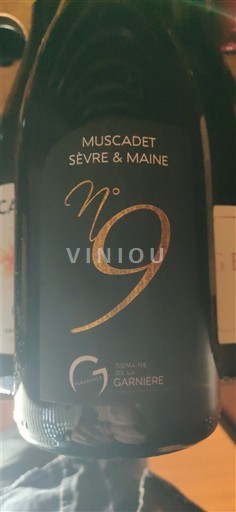 Thung lũng sông Loire Muscadet Sèvre et Maine Domaine La Garnière N°9 2019
