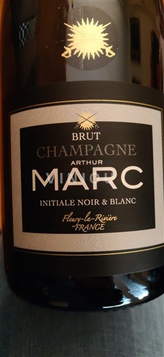Champagne Arthur Marc Initiale Noir & Blanc Icke årgångsbetecknad