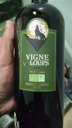 Loire Valley Fiefs Vendéens Vigne des Loups 2018