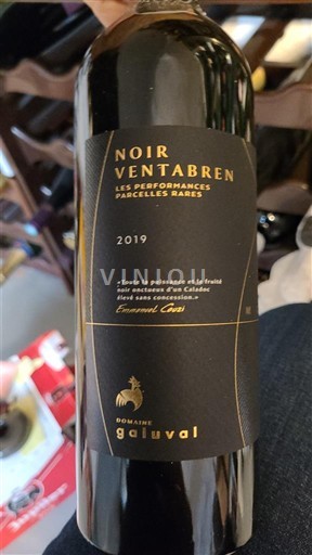 Thung lũng Rhône Cairanne Domaine Galuval Noir Ventabren 2019