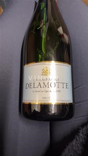 Champagne Sâm-panh Delamotte Không niên vụ