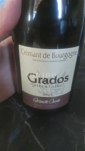 Burgundi Crémant de Bourgogne Grados Père & Filles Grande Ei vuosikertaa