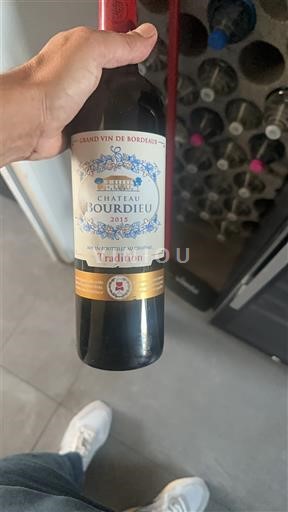 Vin Rouge sec Tradition Château Bourdieu 2015 France Bordeaux Blaye-côtes-de-bordeaux AOC