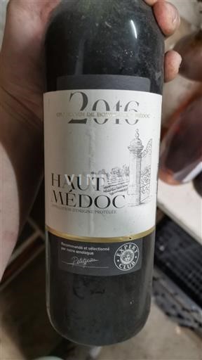 Bordéus Haut-Médoc Expert Club 2016