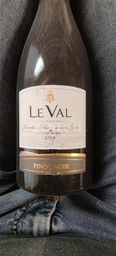 Languedoc và Roussillon Vùng đất Oc Le Val Pinot Noir 2018