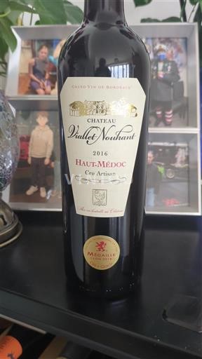 Bordeaux Haut-Médoc Cru Artisan Château Viatleil Nouchant 2016