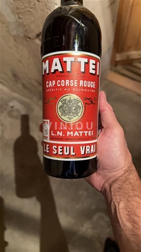 Corse Không được chỉ định L.N. Mattei Cap Corse Rouge Không niên vụ