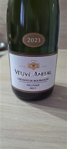 Burgundy Crémant de Bourgogne Veuve Ambal 2023