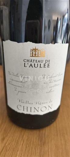 Thung lũng sông Loire Chinon Château L'Aulée Vieilles Vignes 2018