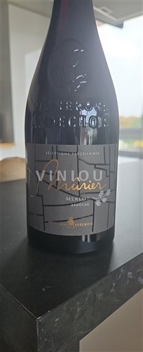 Alpy a Rhonské oblasti Ardèche Cellier des Dauphins Annier 2022