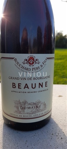 Burgundija Beaune Bouchard Père & Fils Neleten.