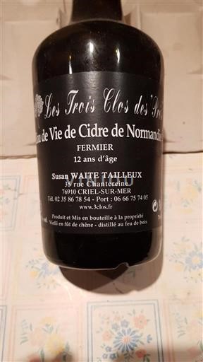 Normandia Pommeau della Normandia Les Trois Clos des Hautes Bruyères Senza annata